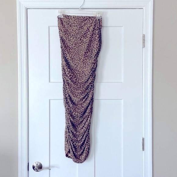 New with tags Reformation Shea Cheetah Dress in Taupe  XS - Picture 7 of 15